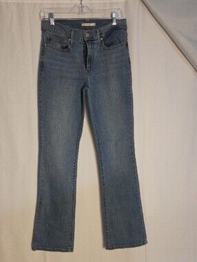 Levi - Classic Light Wash High-Rise Women's Jeans